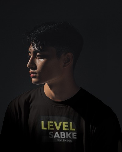 Level sabke niklenge T-shirt